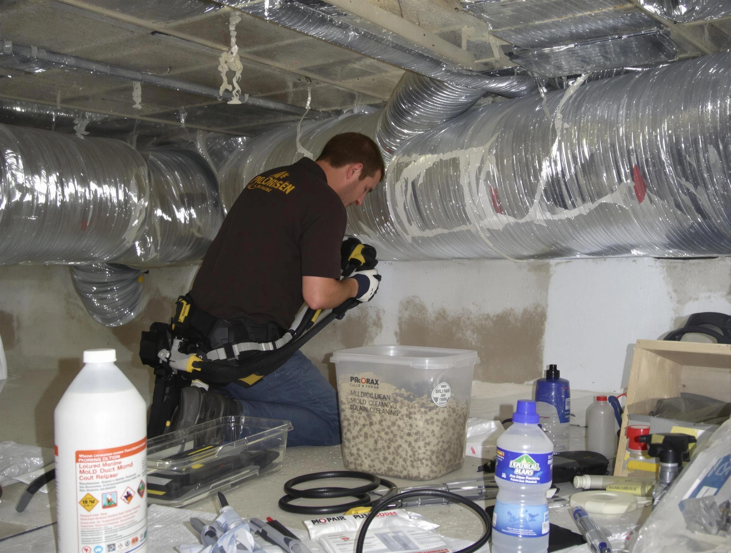 Plain City Air Duct Cleaning specialist performing professional mold removal from air ducts in Plain City